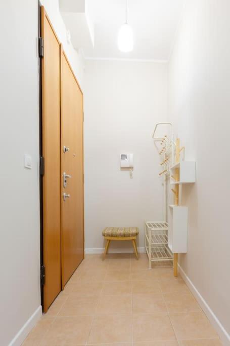 Bright And Cozy Apartment Near Park, With A Huge Terrace. Warschau Exterior foto